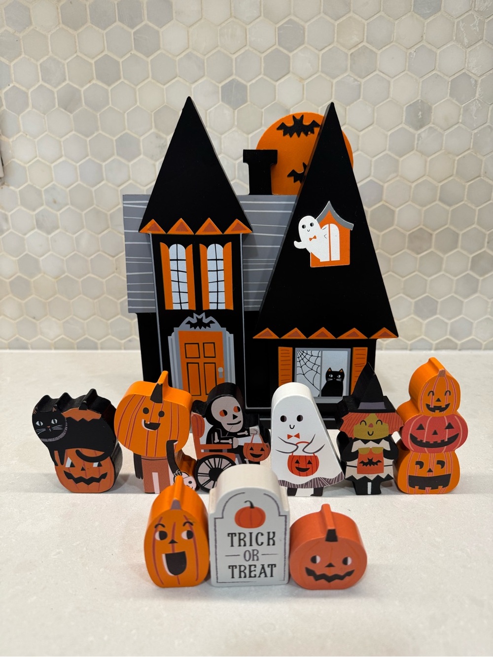 Hide and Eek Halloween Wood Haunted House and Spooky Character Set